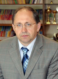 Ректор ПГУ Дмитрий Николаевич Лазовский. Фото В.Мальцева.