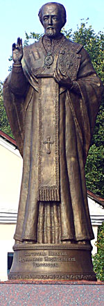 Памятник святому Николаю Чудотворцу, архиепископу Мирликийскому. Фото Игоря Супроненка.