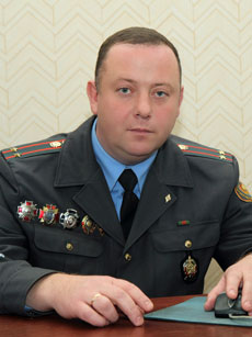 Начальник отдела охраны правопорядка и профилактики Новополоцкого ГОВД подполковник милиции Виталий Лебедев
