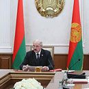 Во время рассмотрения кадровых вопросов. Пресс-служба Президента Республики Беларусь