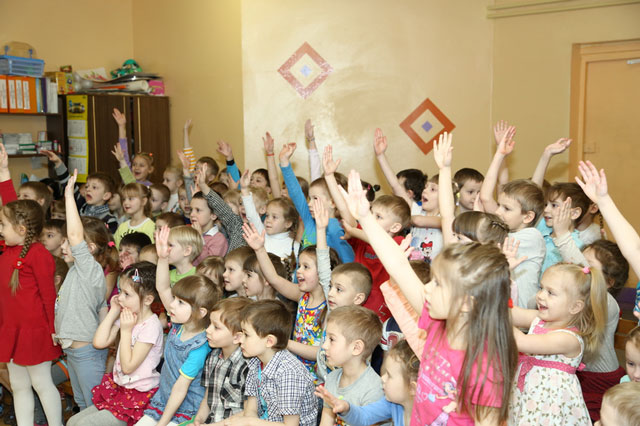 Воспитанники детского сада №35 из Новополоцка стали участниками необычной сказочной истории, подготовленной работниками образования и городского отдела по чрезвычайным ситуациям